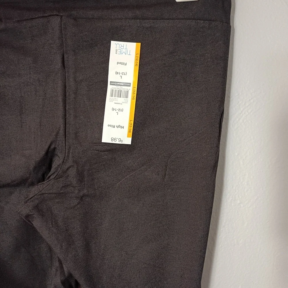 Time and Tru High Rise Curvy Jeans Womens 16 Skinny Black‎ Stretch Core Denim